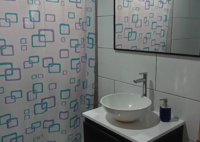 Cabinas Entre Playas Apartment *